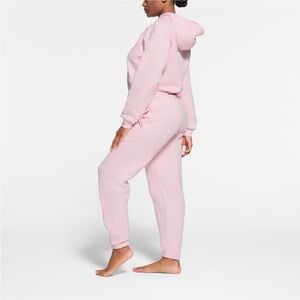 NEW SKIMS Cotton Fleece Zip-Up Hoodie and Joggers Set in Cherry Blossom